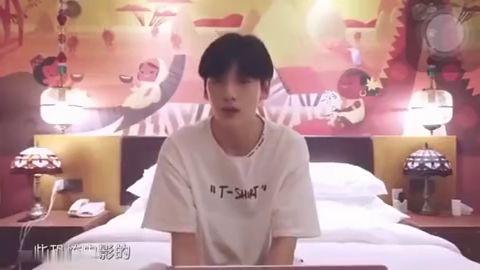 吃瓜爱情视频,吃瓜爱情视频里的甜蜜瞬间