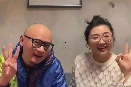 吃瓜女的给男的打视频,揭秘男女互动幕后真相